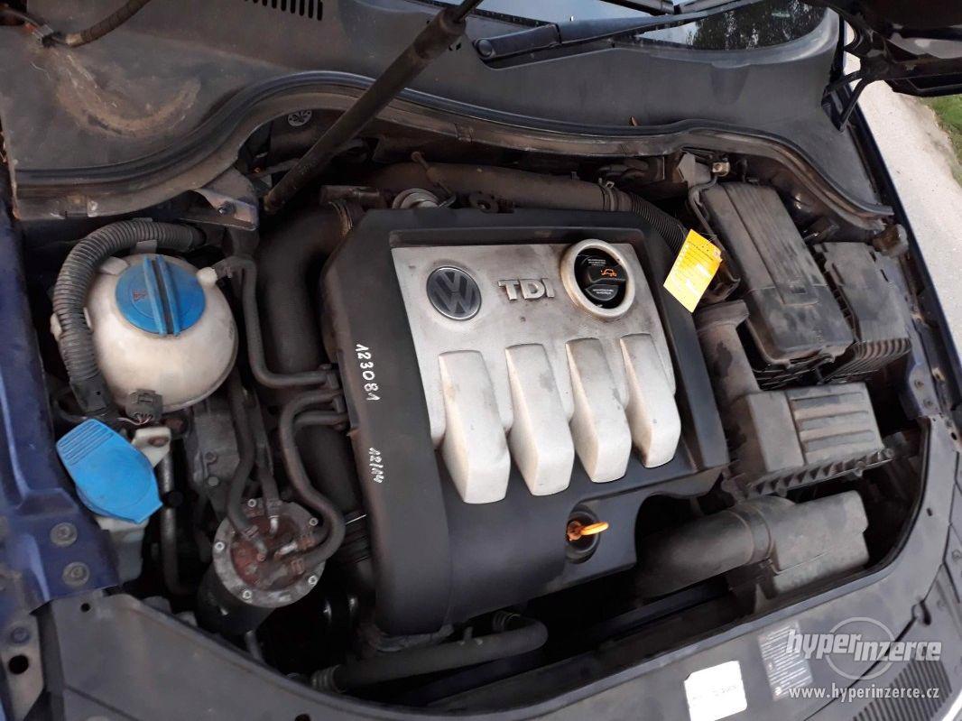 Volkswagen Passat b6 3c kryt motoru a airbox - foto 1