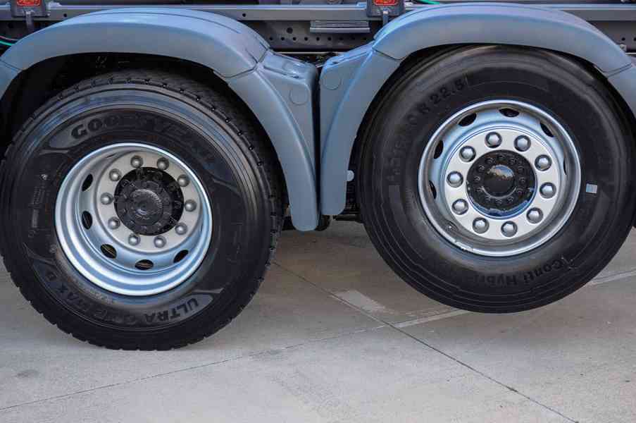 MAN TGS 26.360 HÁKOVÝ NOSIČ KONTEJNERŮ + HYDRAULICKÁ RUKA - foto 28