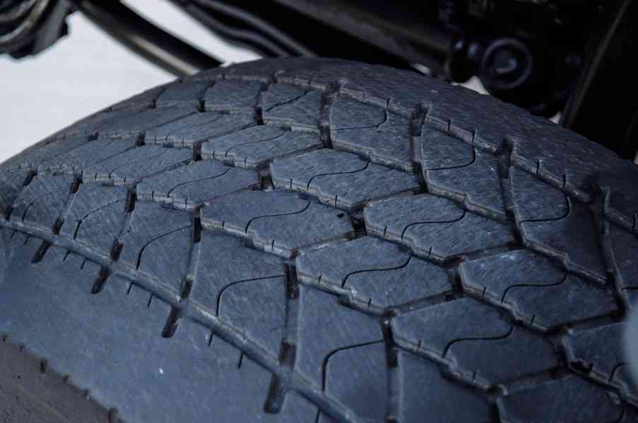 MAN TGS 26.360 HÁKOVÝ NOSIČ KONTEJNERŮ + HYDRAULICKÁ RUKA - foto 78