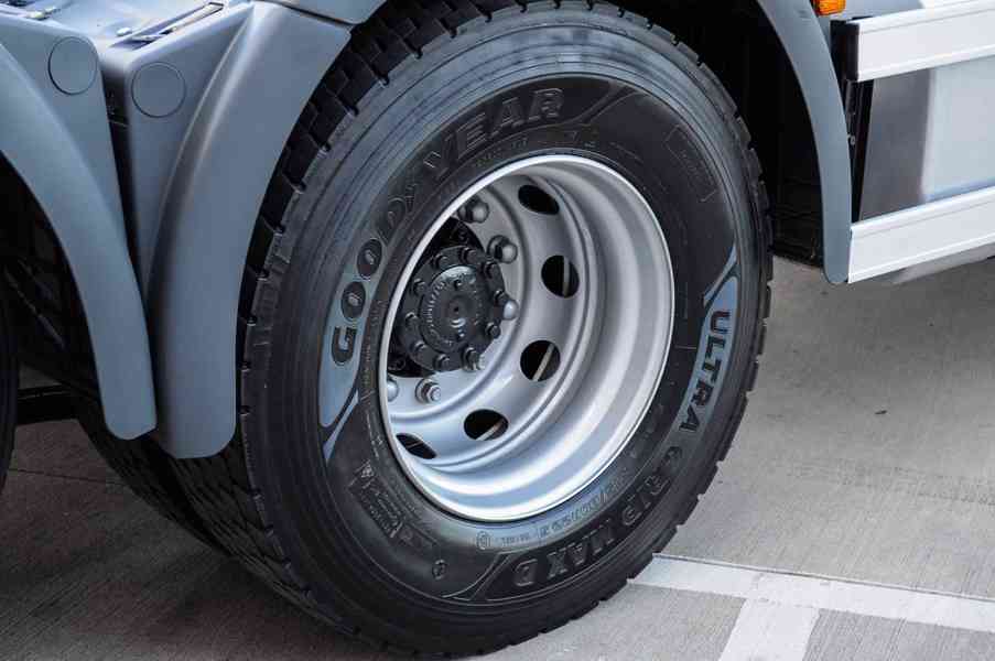 MAN TGS 26.360 HÁKOVÝ NOSIČ KONTEJNERŮ + HYDRAULICKÁ RUKA - foto 17