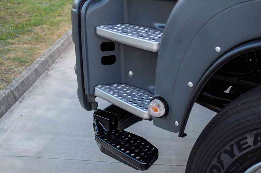 MAN TGS 26.360 HÁKOVÝ NOSIČ KONTEJNERŮ + HYDRAULICKÁ RUKA - foto 41