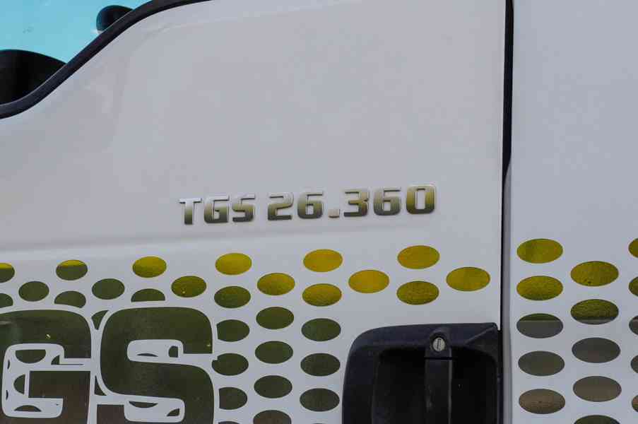 MAN TGS 26.360 HÁKOVÝ NOSIČ KONTEJNERŮ + HYDRAULICKÁ RUKA - foto 43