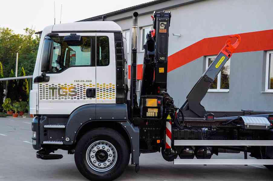 MAN TGS 26.360 HÁKOVÝ NOSIČ KONTEJNERŮ + HYDRAULICKÁ RUKA - foto 83