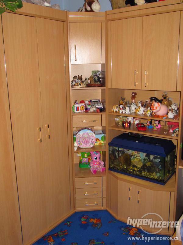 Prodám šatní skříň - foto 3