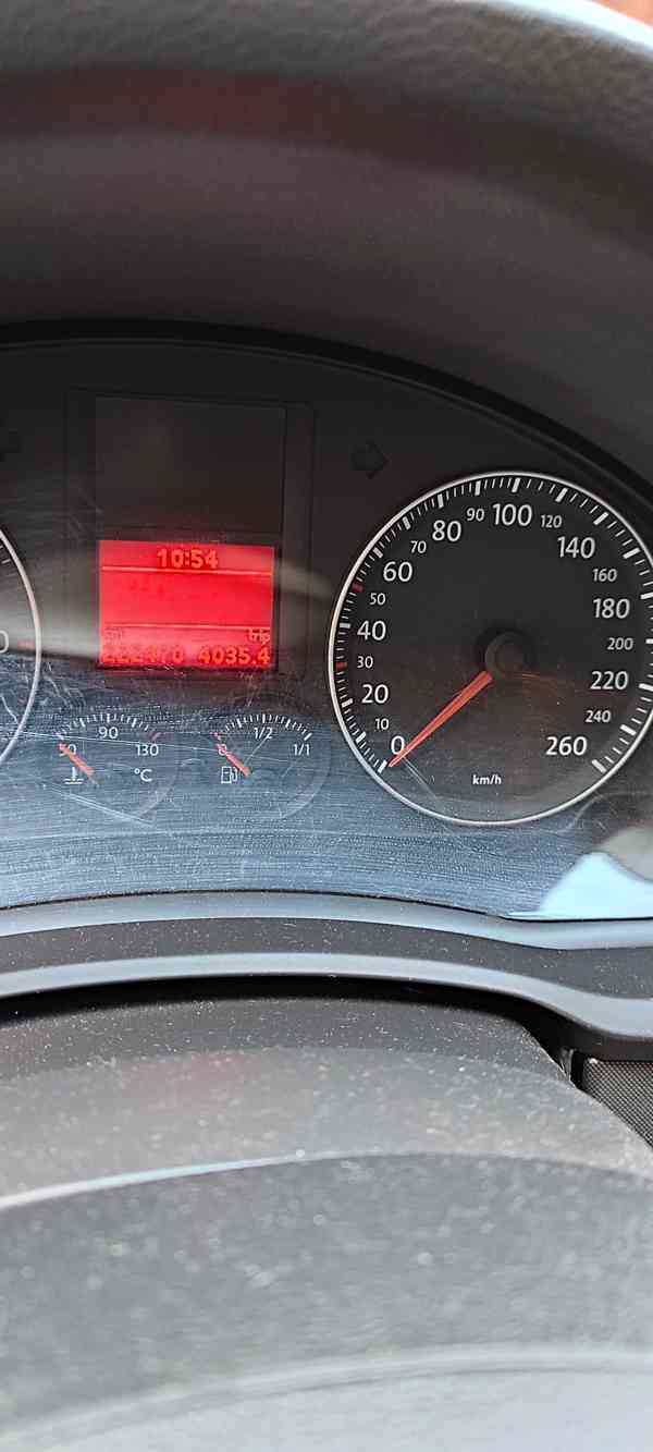 Volkswagen Golf 5 2.0 Tdi - foto 4