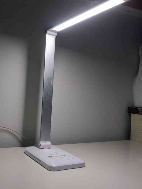 Stolní lampa bez modrého světla Ludream Focus Charge+ - foto 4
