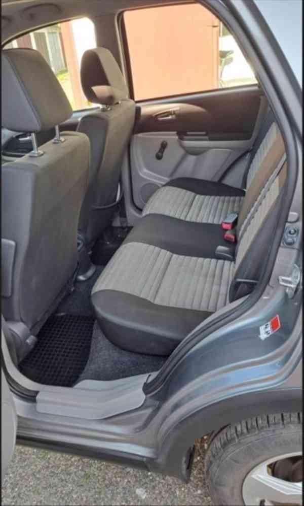 Suzuki SX4 1,6 4x4, benzín 88kW, výbava - foto 4