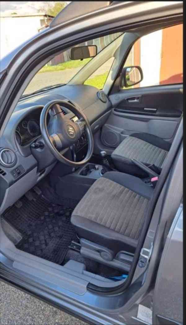 Suzuki SX4 1,6 4x4, benzín 88kW, výbava - foto 5