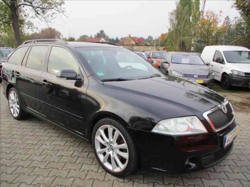 Škoda Octavia 2,0 TDI DPF RS - foto 1