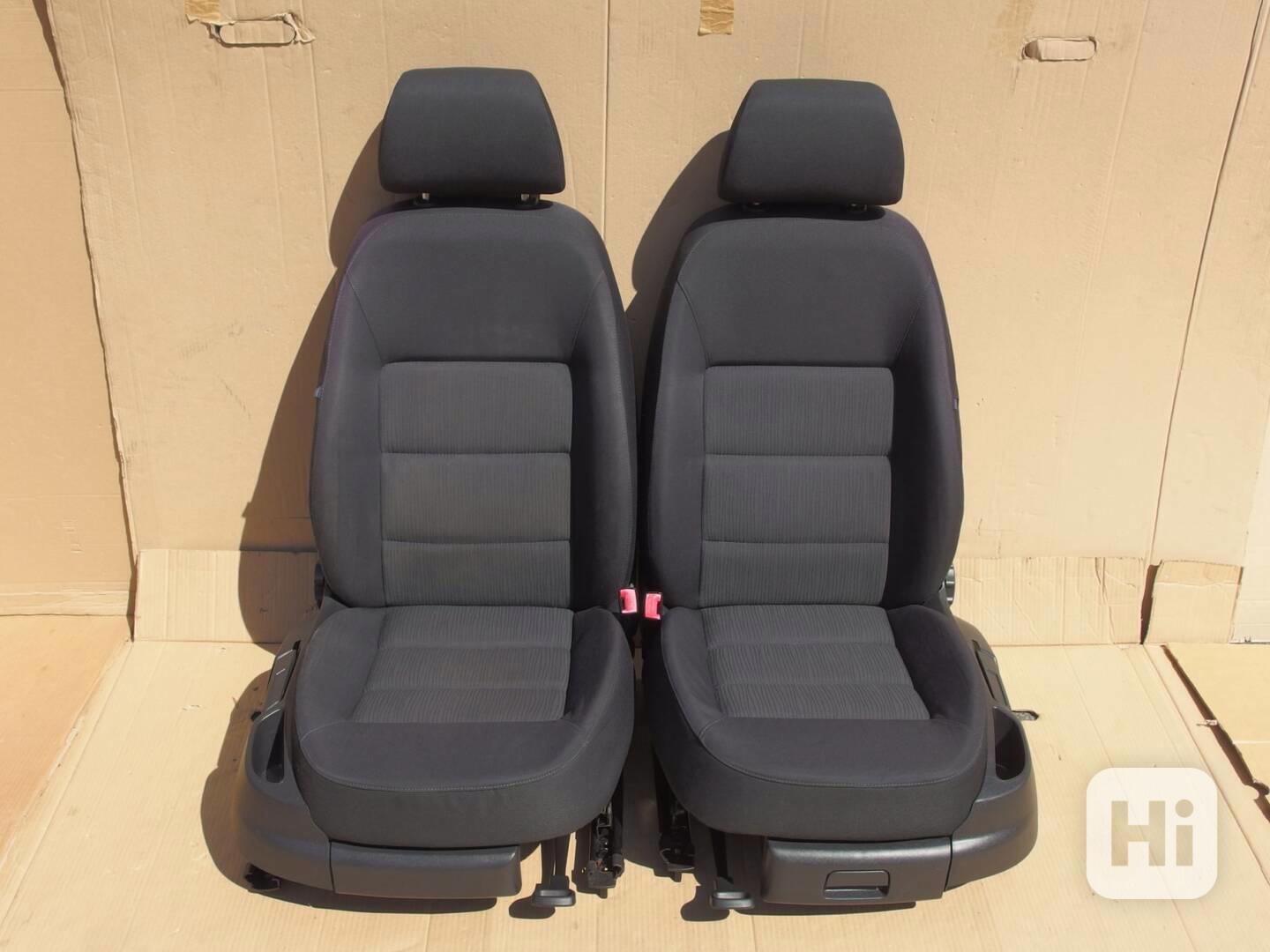 Sada sedaček Škoda Octavia II s airbagy - foto 1