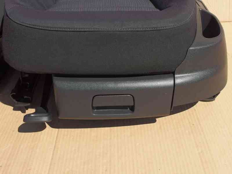 Sada sedaček Škoda Octavia II s airbagy - foto 10