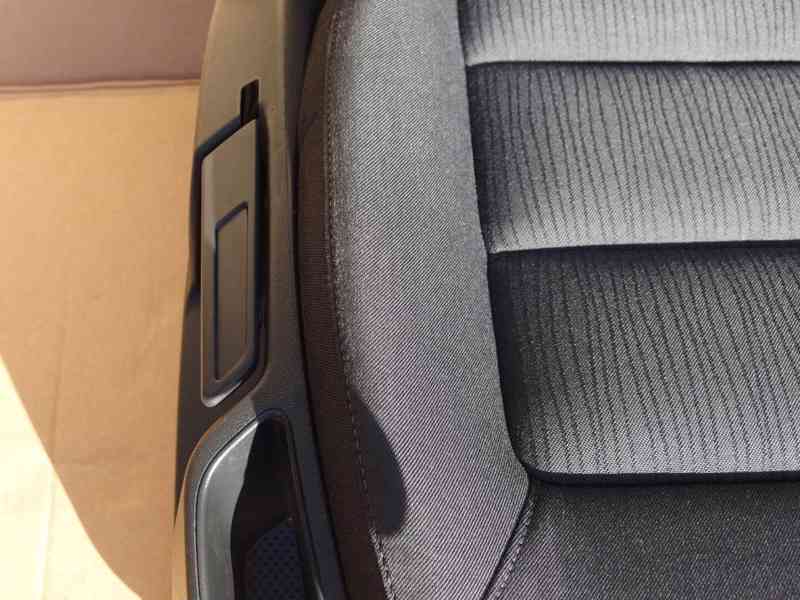 Sada sedaček Škoda Octavia II s airbagy - foto 7