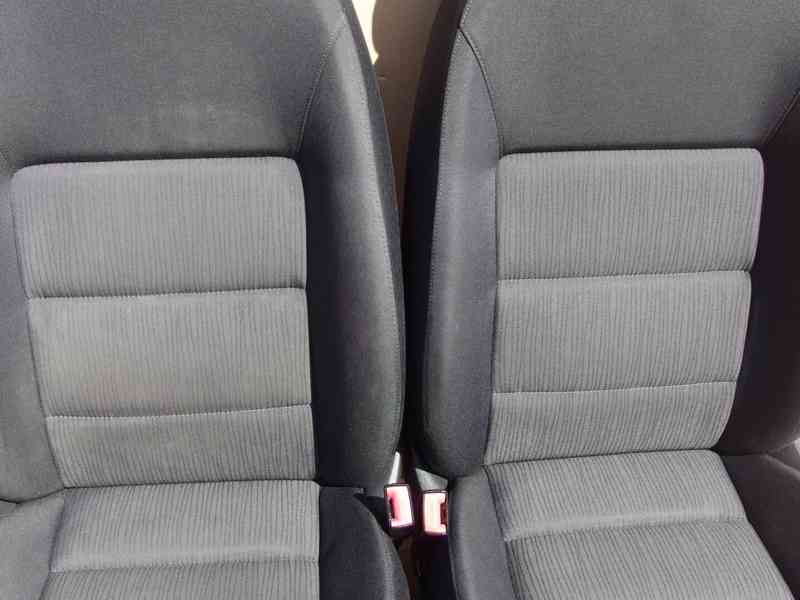 Sada sedaček Škoda Octavia II s airbagy - foto 13