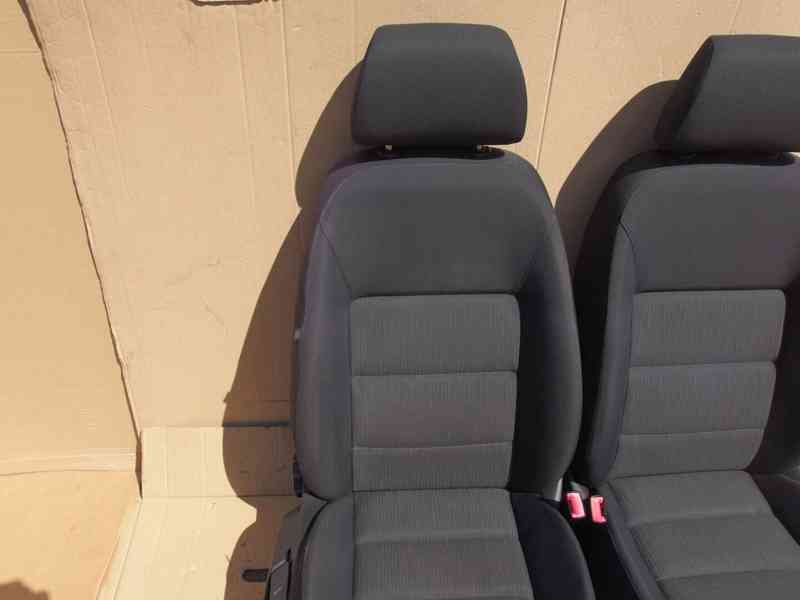 Sada sedaček Škoda Octavia II s airbagy - foto 2
