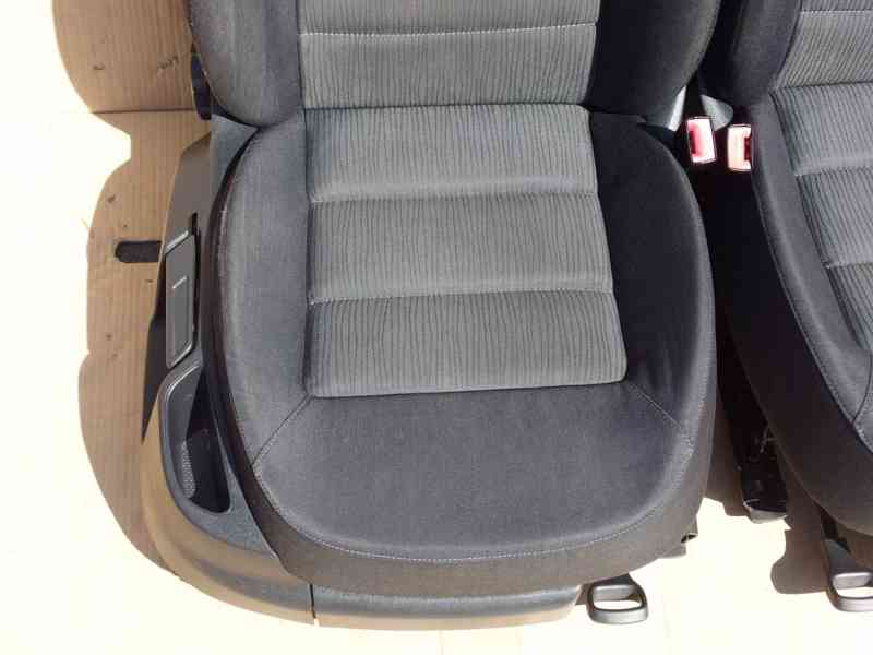 Sada sedaček Škoda Octavia II s airbagy - foto 3