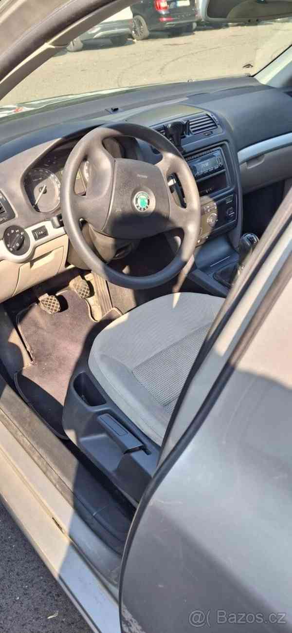 Škoda Octavia 1,6 MPI r.v.2005 - foto 4