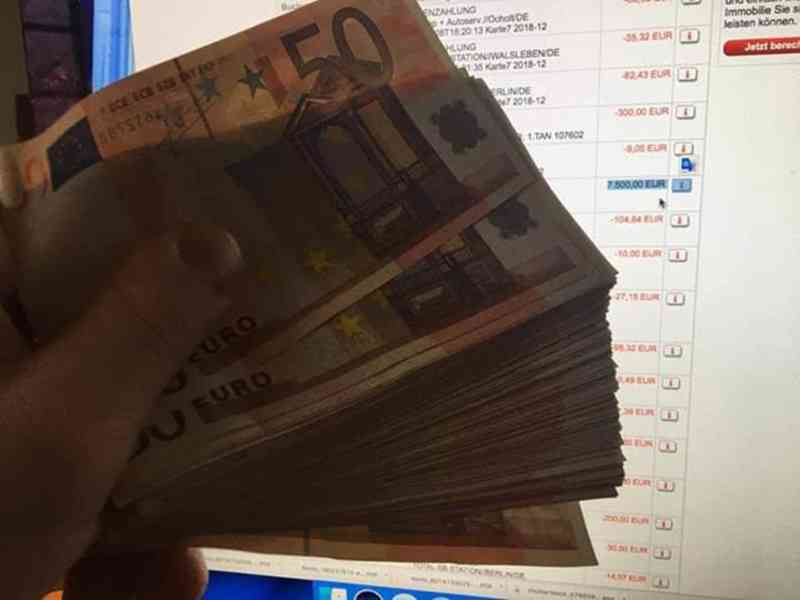 Vážný dar hotovosti - foto 4