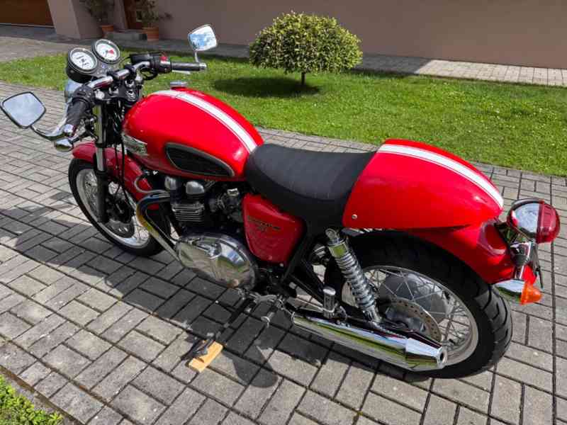 Triumph Thruxton 900 - foto 12