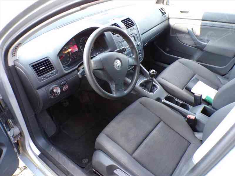 Volkswagen Golf 1,4 i Trend,klimatizace - foto 7
