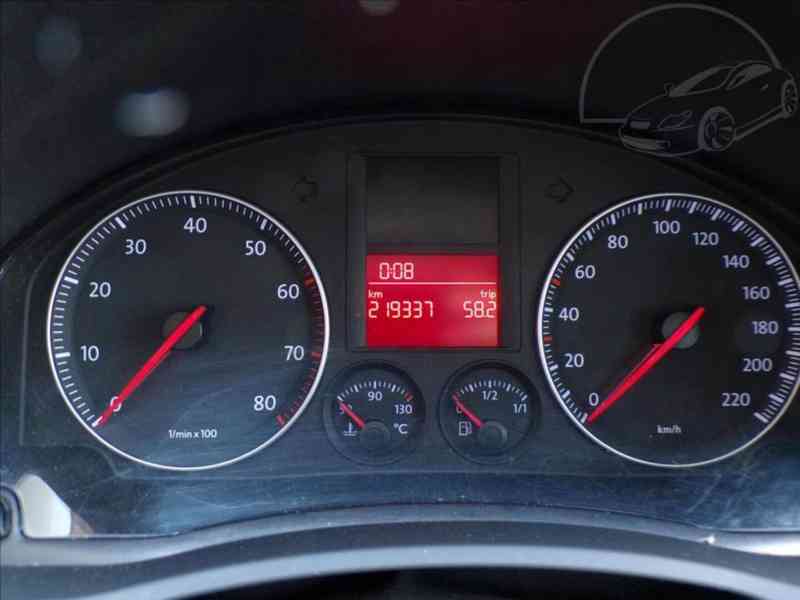 Volkswagen Golf 1,4 i Trend,klimatizace - foto 6