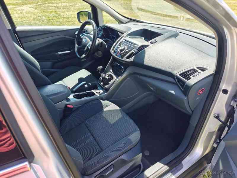 Ford Grand C-MAX 2,0 - foto 8