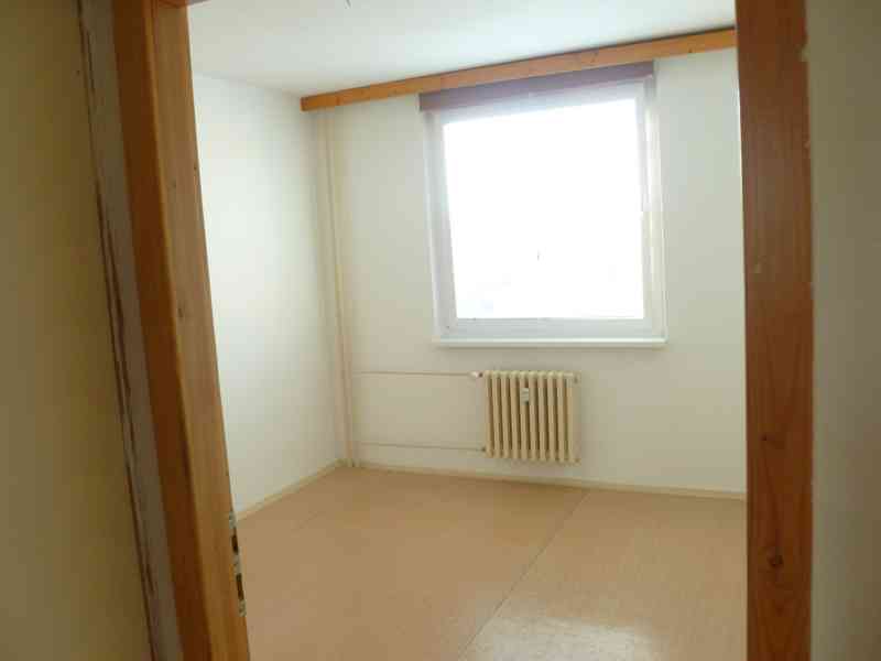 Pronájem bytu s lodžií Jaroměř - foto 2