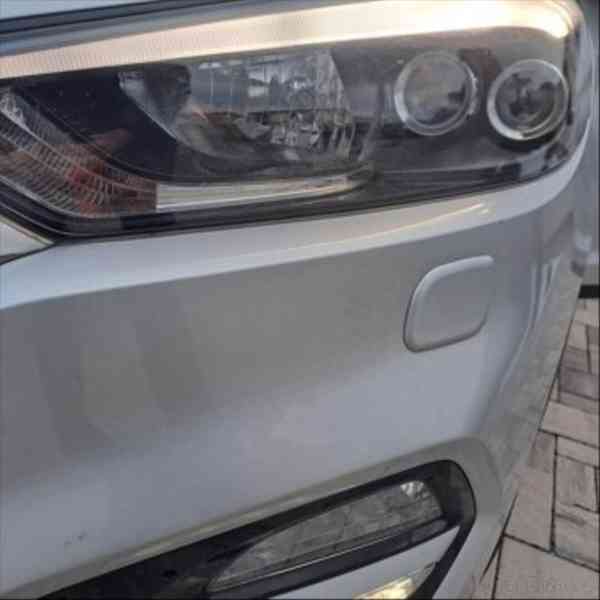 Hyundai Tucson 2,0   CRDi automat 4x4 90tis. - foto 11