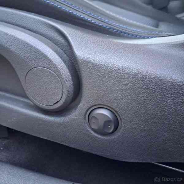 Hyundai Tucson 2,0   CRDi automat 4x4 90tis. - foto 27