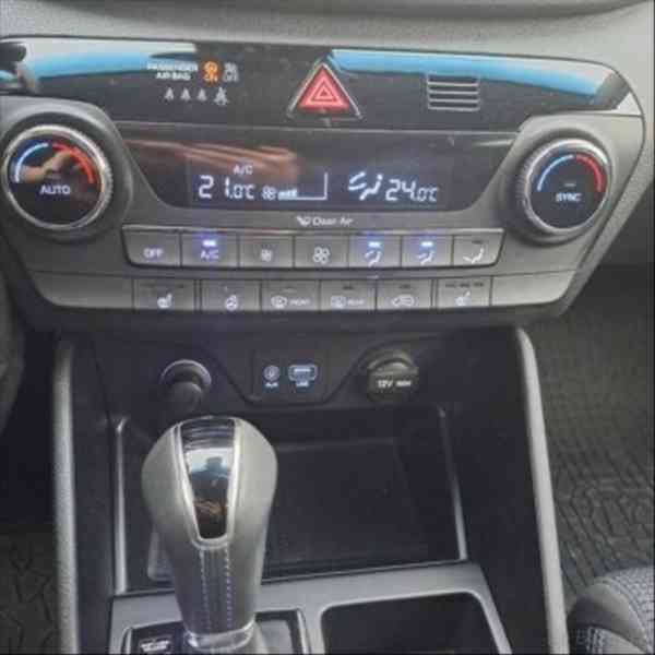 Hyundai Tucson 2,0   CRDi automat 4x4 90tis. - foto 10