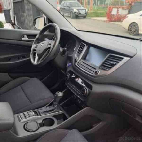 Hyundai Tucson 2,0   CRDi automat 4x4 90tis. - foto 15