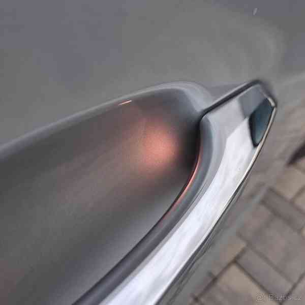 Hyundai Tucson 2,0   CRDi automat 4x4 90tis. - foto 26