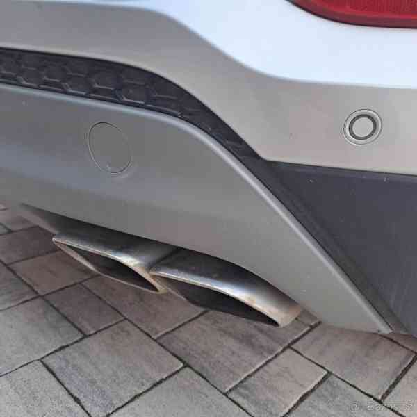 Hyundai Tucson 2,0   CRDi automat 4x4 90tis. - foto 28