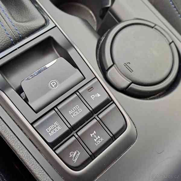 Hyundai Tucson 2,0   CRDi automat 4x4 90tis. - foto 32
