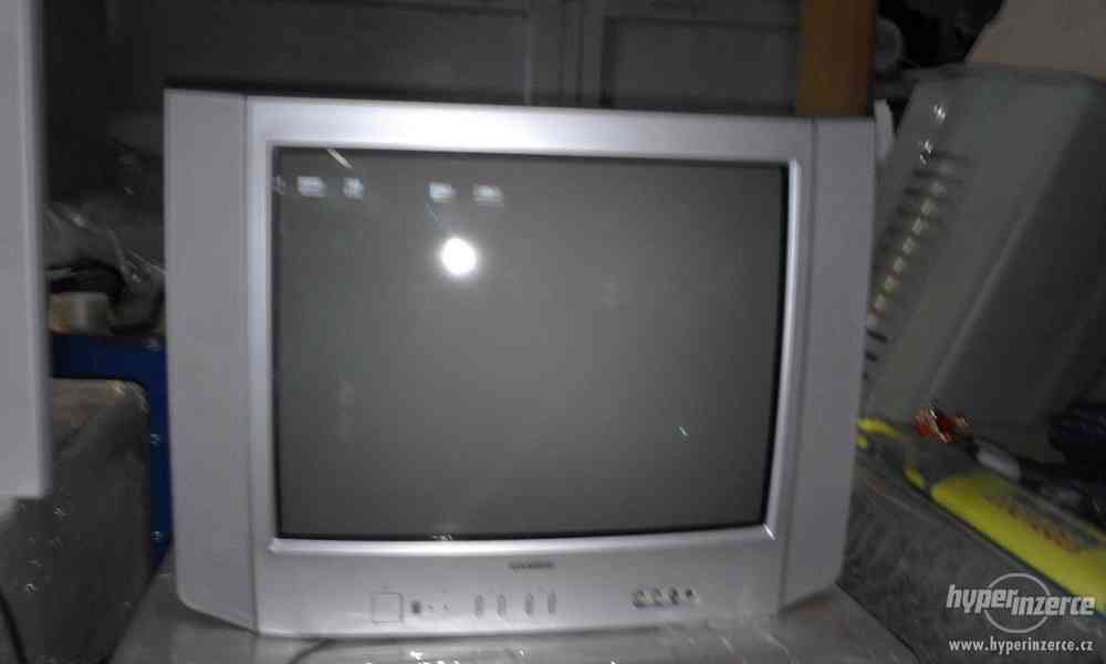 Starší televize - foto 1