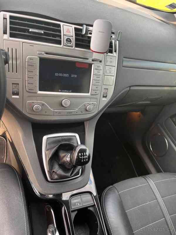 Ford Kuga - foto 5