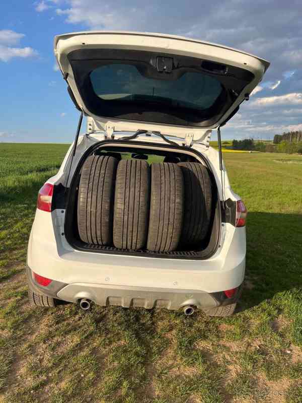 Ford Kuga - foto 4