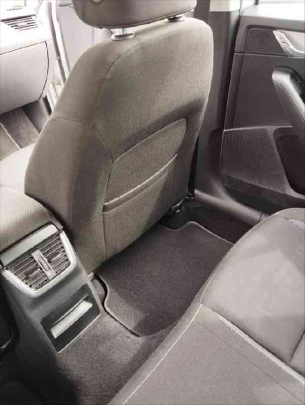 Škoda Octavia 1,6   TDI - foto 6
