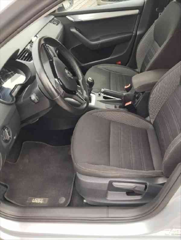 Škoda Octavia 1,6   TDI - foto 4