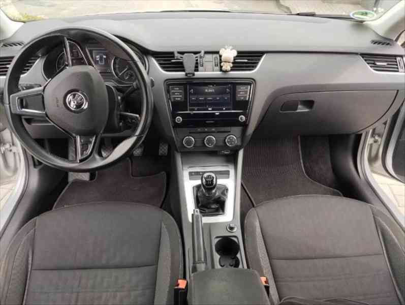 Škoda Octavia 1,6   TDI - foto 14