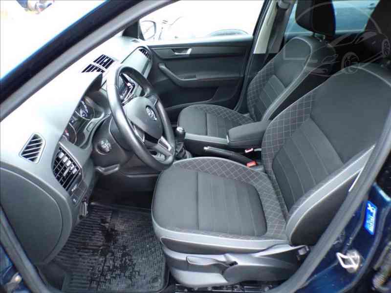 Škoda Fabia 1,0 TSI - foto 8