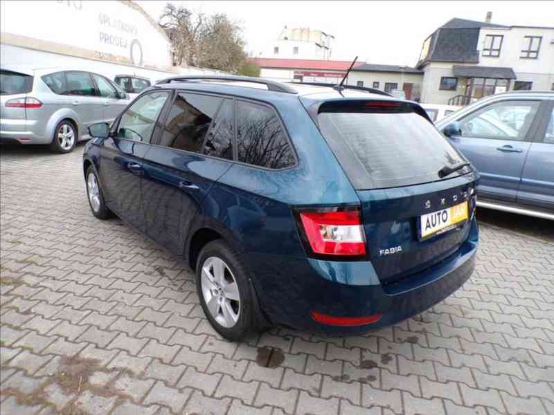 Škoda Fabia 1,0 TSI - foto 3
