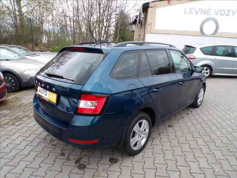 Škoda Fabia 1,0 TSI - foto 4