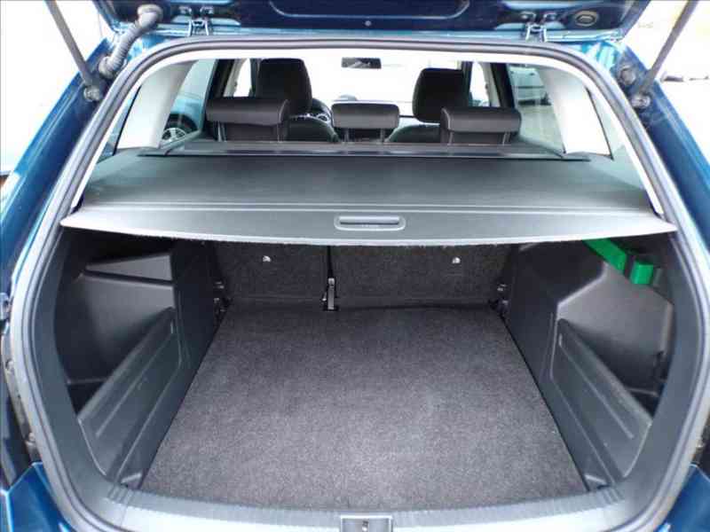 Škoda Fabia 1,0 TSI - foto 10