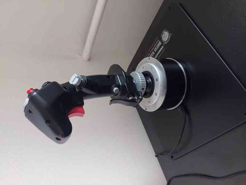 Thrustmaster HOTAS Warthog Flight Stick - foto 3