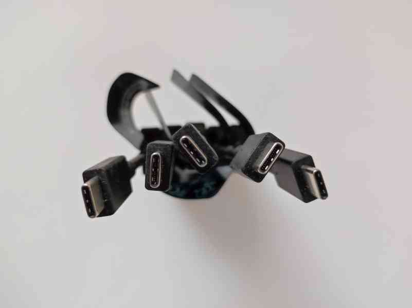 USB-C redukce na HDMI video a LAN RJ-45 - foto 6