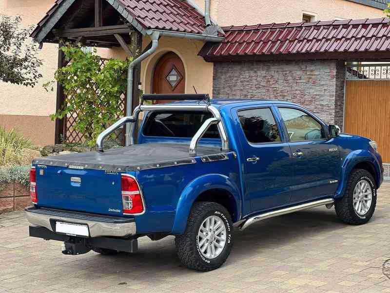 Toyota Hilux 3,0D4D Double Cab Comfort 126kw - foto 8