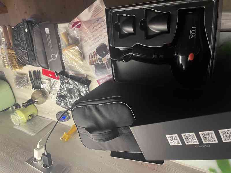 Kadeřnický kufřík  - foto 3