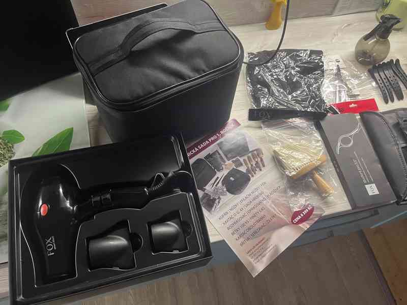 Kadeřnický kufřík  - foto 2