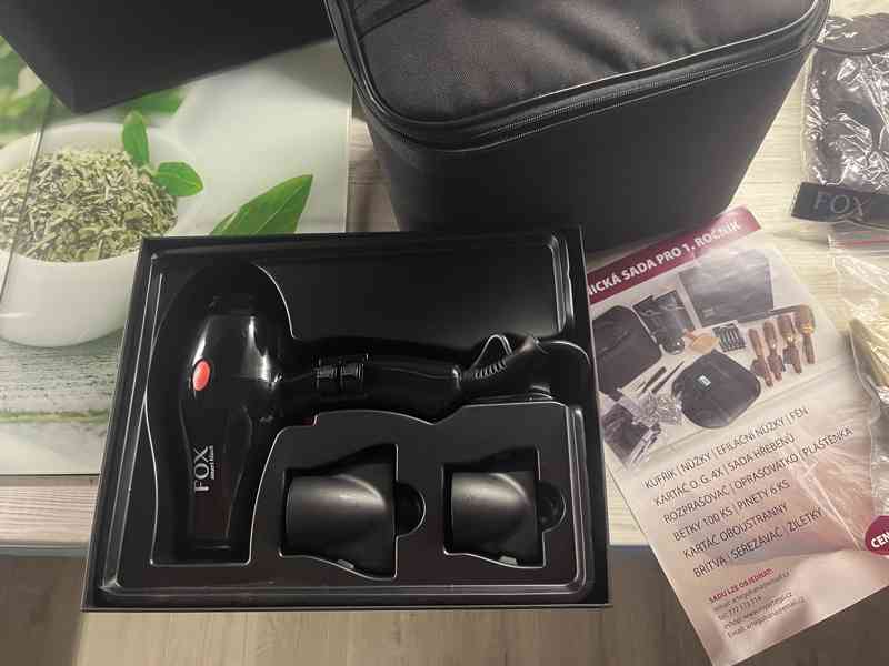 Kadeřnický kufřík  - foto 5