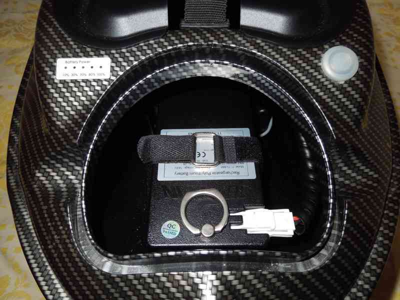 Zavážecí lodička ACTOR PLUS s Echolotem- Carbon ve skvělém s - foto 4